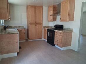 49177 Chapel Hill Dr in Oakhurst, CA - Building Photo - Building Photo