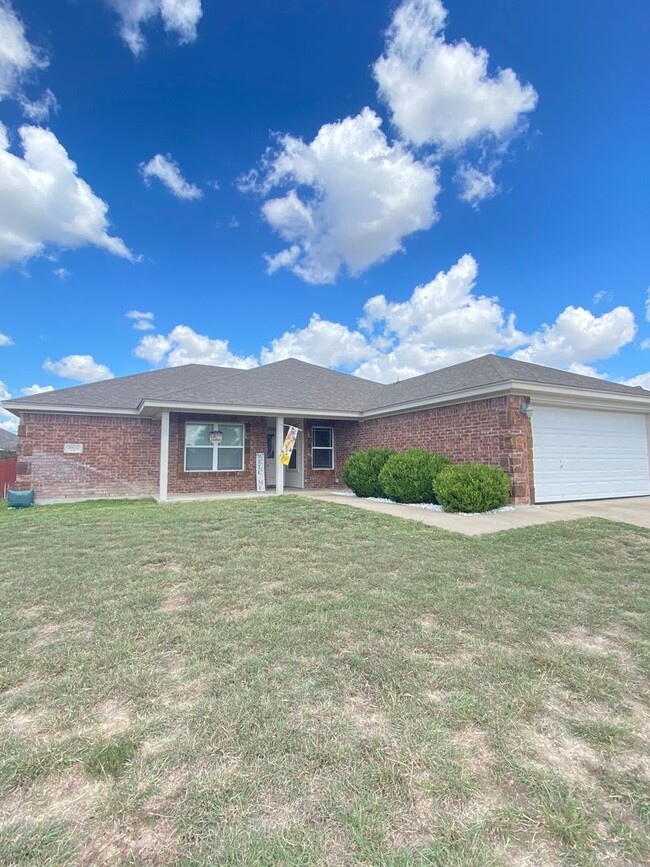 3502 Lucas St in Copperas Cove, TX - Foto de edificio - Building Photo