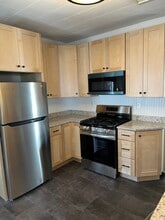 9 Summer St, Unit 1R in Northampton, MA - Building Photo - Building Photo