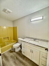 136 Atwood Dr in Hendersonville, NC - Building Photo - Building Photo