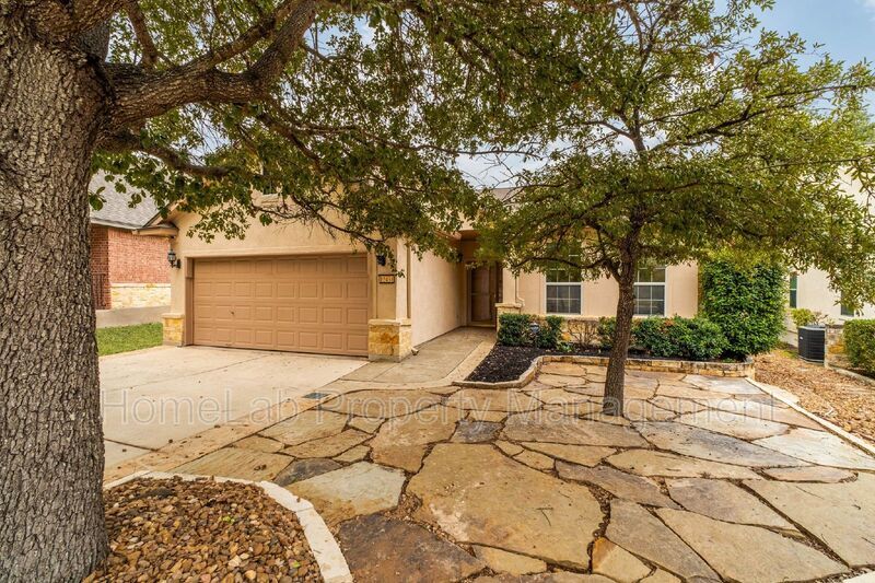 12431 Cascade Hills in San Antonio, TX - Building Photo