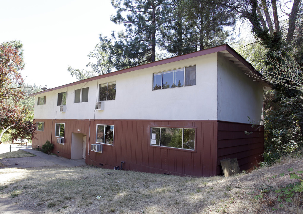 2848 Manor Dr in Placerville, CA - Foto de edificio