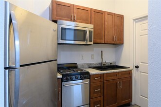 4705 Lyons Ave in Houston, TX - Building Photo - Building Photo