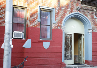 762 E 3rd St in Brooklyn, NY - Building Photo - Building Photo