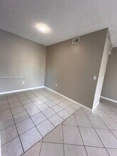1851 NW 96th Terrace in Pembroke Pines, FL - Building Photo - Building Photo