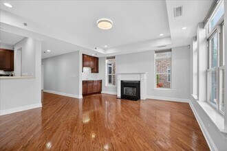 500 North and South Rd in University City, MO - Building Photo - Building Photo