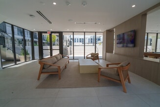 Gardens Residences in North Miami, FL - Building Photo - Building Photo