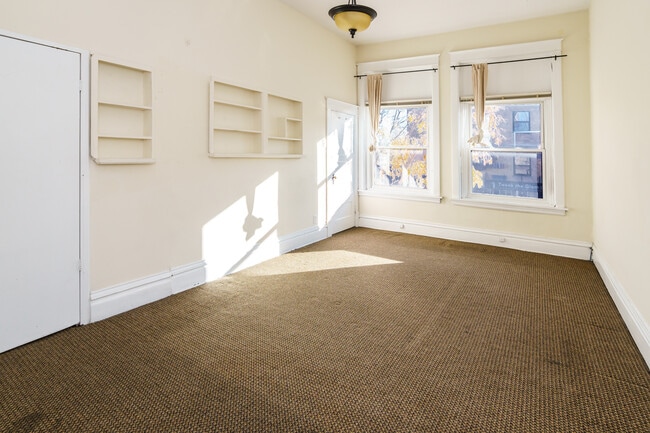 property at 2957 Lyndale Ave S