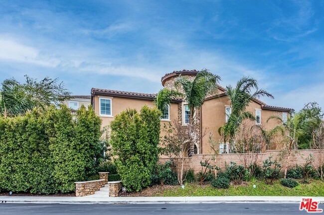20430 Aurora Way in Los Angeles, CA - Building Photo - Building Photo