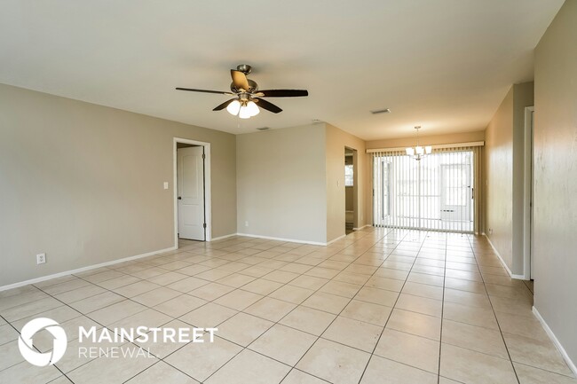 7323 Barragan Rd in Ft. Myers, FL - Building Photo - Building Photo