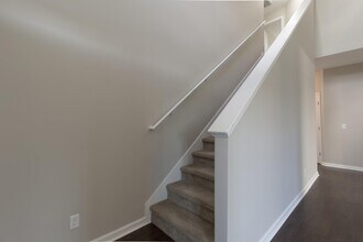 1303 Windrow Dr in Hinesville, GA - Building Photo - Building Photo