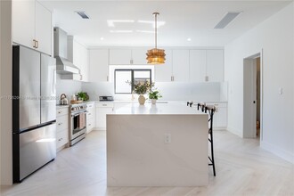 1420 SW 17th St in Miami, FL - Building Photo - Building Photo