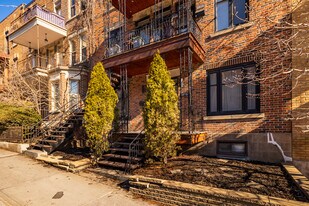 2513-2517 Fullum St in Montréal, QC - Building Photo