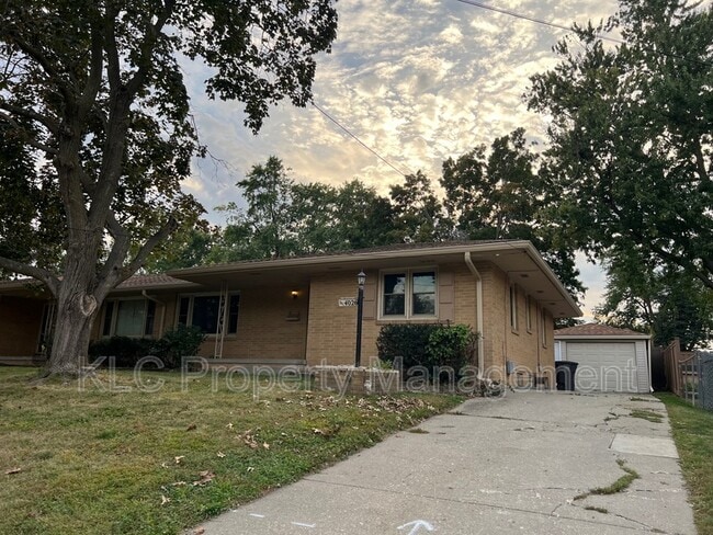 property at 4026 43rd St