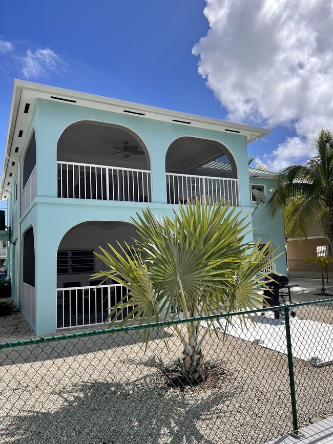 234 E Cahill Ct in Big Pine Key, FL - Building Photo - Building Photo