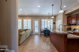 1272 Franklin Quail Pl in El Paso, TX - Building Photo - Building Photo