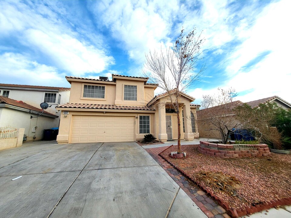 6207 American Beauty Ave in Las Vegas, NV - Foto de edificio