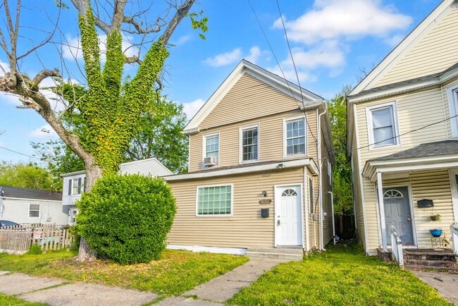 1035 23rd St in Newport News, VA - Building Photo - Building Photo