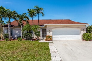 1455 Thornbank Ln in Royal Palm Beach, FL - Building Photo