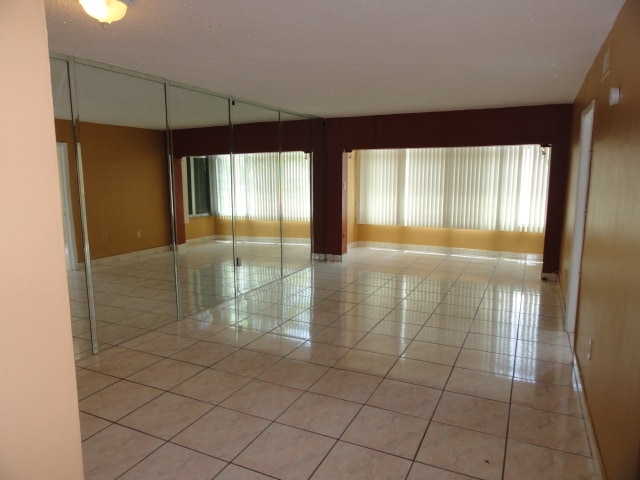 property at 120 Royal Palm Rd
