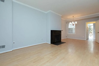 955 25th St NW in Washington, DC - Foto de edificio - Building Photo