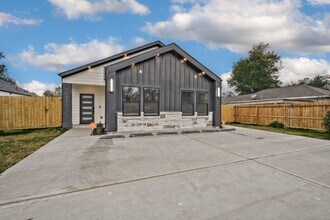 7811 Sandra St in Houston, TX - Building Photo - Building Photo