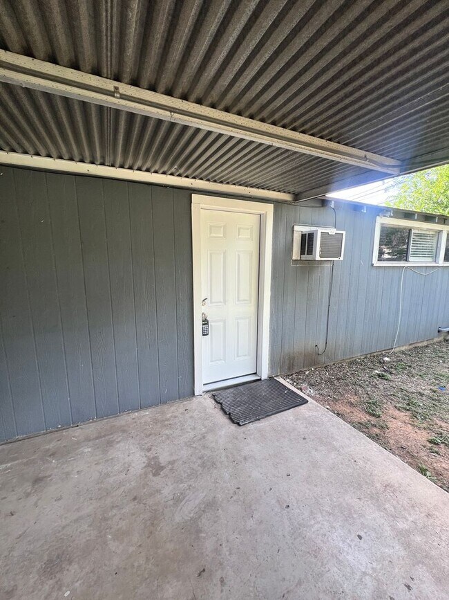 123 Harwood Dr in San Antonio, TX - Building Photo - Building Photo