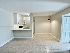 2624 Riverside Dr in Coral Springs, FL - Building Photo - Building Photo