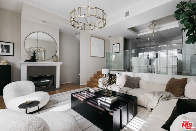 14025 Riverside Dr in Los Angeles, CA - Building Photo - Building Photo