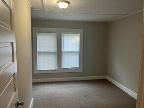 910 Richardson Ave in High Point, NC - Building Photo - Building Photo