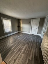 1488 E Thacker St, Unit 3 in Des Plaines, IL - Foto de edificio - Building Photo