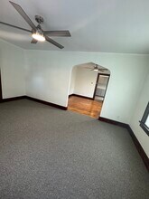 12 Rogers St, Unit 12 Rogers Street in New London, CT - Building Photo - Building Photo