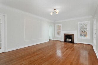 4204 Prescott Ave in Dallas, TX - Foto de edificio - Building Photo