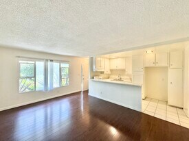 3718 Mentone Ave in Los Angeles, CA - Building Photo