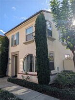 64 Emerald Clover in Irvine, CA - Building Photo