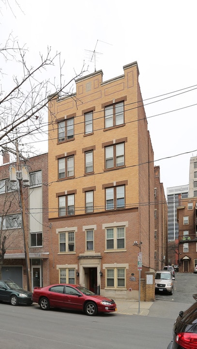 71 chestnut street in Albany, NY - Building Photo