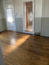 304 E Broad St, Unit 1 in Bethlehem, PA - Building Photo - Building Photo