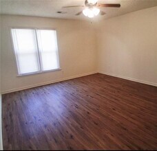 4067 Coopers Hill Dr SE in Smyrna, GA - Building Photo - Building Photo