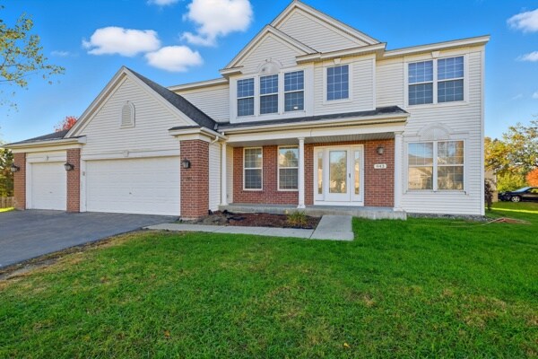 943 Earley Lake Curve in Burnsville, MN - Building Photo