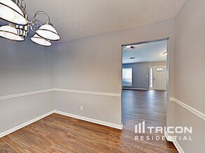 12234 Cypress Way in Fayetteville, GA - Foto de edificio - Building Photo