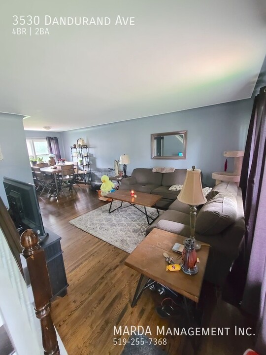 3530 Dandurand Ave in Windsor, ON - Building Photo