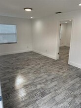 4908 W Ingraham St in Tampa, FL - Building Photo - Building Photo