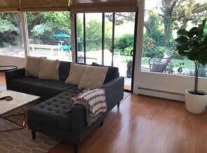 721 Las Colindas Rd in San Rafael, CA - Building Photo - Building Photo