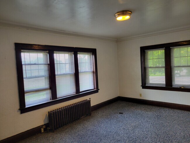 5310 Beloit Rd in West Milwaukee, WI - Building Photo - Building Photo