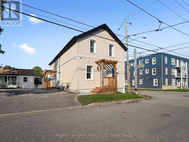 property at 132 Waterloo St
