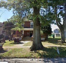 312 W Main St, Unit 1 in Grove City, PA - Building Photo