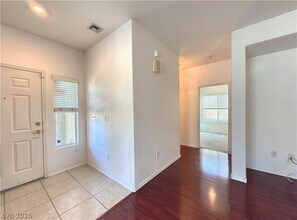 2823 Sapphire Desert Dr in Henderson, NV - Building Photo - Building Photo