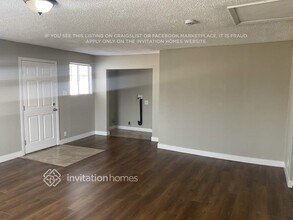 9233 Kewen Ave, Unit W308 in Los Angeles, CA - Building Photo - Building Photo