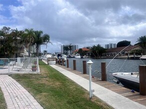 2850 NE 30th St in Fort Lauderdale, FL - Building Photo - Building Photo