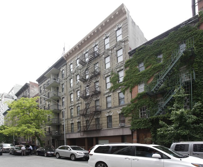 220 East 25th Street in New York, NY - Building Photo - Building Photo